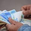 أزمة مالية مستمرة.. ترقب لقرار الحكومة بشأن رواتب الموظفين الثلاثاء القادم