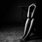 أراد "علاقة ثلاثية" مع ممثلة أخرى واغتصبها.. ممثلة تنهار بالمحكمة وتروي فظائع هارفي وينشتاين