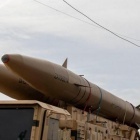 إيران تلوّح بسلاح جديد وتعلن الاستعداد للكشف عن "أبو القنابل"