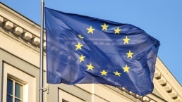 "بوليتيكو": الاتحاد الأوروبي يجهل احتياطياته من الوقود