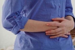 حسم الجدل حول العلاقة بين الكحول والتدخين والتهاب المعدة