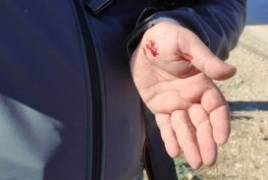 مستوطنون يهاجمون طواقم صحفية جنوب الخليل