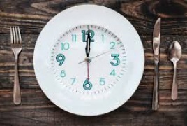 هل يؤثر الصيام المتقطع سلبا على النساء مقارنة بالرجال؟