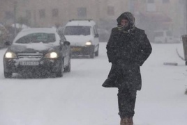 ثلوج خفيفة فوق الجبال مساء اليوم