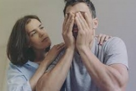 كيف تتعاملي مع زوجك لو كان كئيب ؟ 