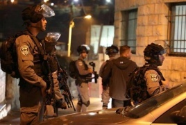 الاحتلال يعتقل 25 مواطنا من الضفة بينهم أسرى محررون