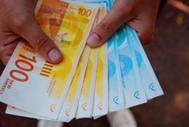 "العمل" و"التنمية" تصرفان مبلغ 700 شيقل لـنحو 13.640 عاملا وأسرة