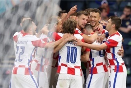 كورونا يبعد نجم كرواتيا عن موقعة إسبانيا