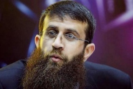  الشرطة تعتقل الشيخ خضر عدنان من أمام مجمع المحاكم في رام الله