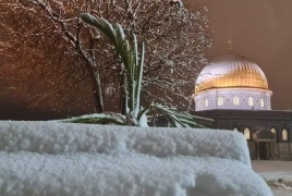 سماكة الثلوج وصلت 25سم... جبال فلسطين ترتدي ثوبها الأبيض 