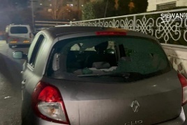  مستوطنون يحطمون زجاج عدد من المركبات في الشيخ جراح