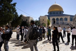 مستوطنون يقتحمون المسجد الأقصى
