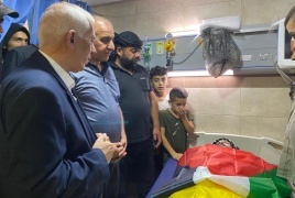 أُفرج عنها- الاحتلال يحتجز مركبة تقل جثمان الشهيد ابو محاميد أثناء نقله للتشريح