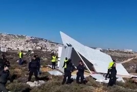 بعد صدور أمر باخلائها.... مستوطنون يحاولون إعادة بناء بؤرة استيطانية شمالي الضفة