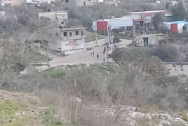 مستوطنون يهاجمون مدرستين ومنازل في برقة شمال غرب نابلس