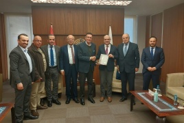 كهرباء القدس وسلطة النقد تبحثان سبل التعاون المشترك