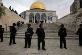 الاحتلال يواصل إبعاد الفلسطينيين عن الأقصى