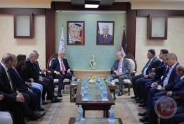 زارا رئيس الوزراء د. محمد مصطفى ووزراء الحكومة جامعة النجاح  لتقديم كل ما هو مميز لقطاع التعليم العالي في فلسطين.
