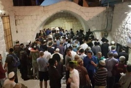 أقتحمت مجموعة من مستعمرون  المقامات الإسلامية في كفل حارس شمال سلفيت.
