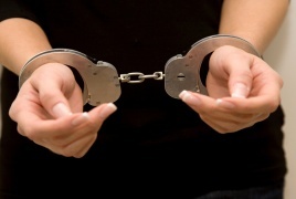 كشفت وسائل إعلام إسرائيلية تقتل طفلها وكلب العائلة بفأس "كائنات فضائية دفعتها لارتكاب الجريمة"