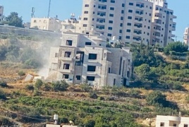 هدم الاحتلال منزلا من ثلاثة طوابق وغرفة زراعية في الخليل