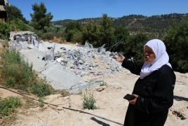 هدم منازل الفلسطينيين.. معاناة مضاعفة على النساء