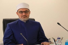 علق مفتي مصر الجديد يعلق على علاقة اسمه بالديانة المسيحية