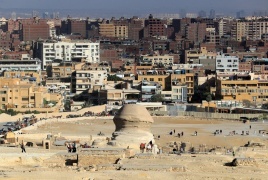 أعلنت محافظة الجيزة المصرية استمرار مشروع طلاء عمارات الدائري في مصر بـالبيج والبرتقالي