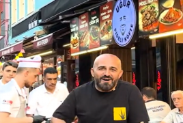 ظهر صاحب مطعم تركي للعرب أرجوكم ارجعوا بعد أن أهانهم 