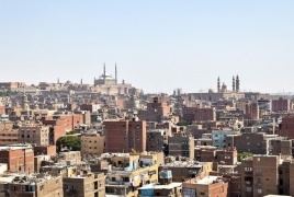  مصرع نجل مطرب مصري بعد سقوطه من الطابق العاشر بمنطقة المنيرة الغربية بالجيزة.