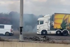 اعلنت اسرائيل عن اصابة اسرائيلي وسقوط صواريخ من لبنان واندلاع حريق في شارع رقم 6 قرب قلقيلية .