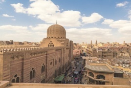 انتشرت  رائحة دخان كريهة غطت  عدة مدن غرب القاهرة والسلطات تتحرك
