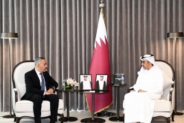 بحث أبو الرب مع وزير العمل القطري آفاق التعاون الثنائي