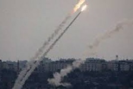 كشفت القناة الـ12 الإسرائيلية عن رصد 15 قذيفة أطلقت باتجاه عكا وخليج حيفا