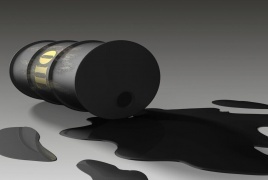 أعلنت دول منظمة أوبك تمدد  تخفيض إنتاج النفط حتى نهاية العام