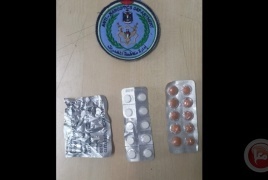 قبضت الشرطة  على مروج للمخدرات في الخليل