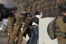احتجزت قوات الاحتلال أكثر من 30 مواطنا بعد اقتحامه مخيم الدهيشة