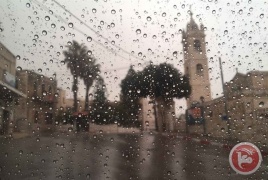 حالة الطقس :  اجواء شديدة البرودة وامطار متفرقة على مختلف المناطق الليلة