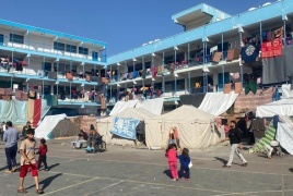 صرحت وكالة الغوث وتشغيل اللاجئين الفلسطينيين الأونروا أن أكثر من 415 ألف نازح بغزة يحتمون في مدارسنا .