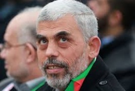 أعلن شاب  العثور على "جعبة السنوار" في موقع مقتله ويكشف محتواها