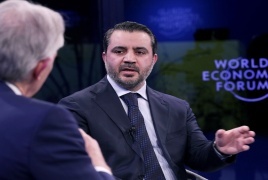 صرح  وزير الخارجية  أسعد الشيباني أنه يجيب على سؤال بلير بشأن دور المرأة في الحكم بسوريا