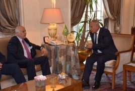 الرجوب يطلع أمين عام الجامعة العربية على آخر الأوضاع الفلسطينية