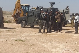  الاحتلال يُشرد عائلات بعد هدم منازلهم في مسافر يطا