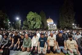 70 ألفا يؤدون صلاتي العشاء والتراويح في المسجد الأقصى