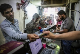 السوريون يشتكون  شركات الصرافة تسرقنا
