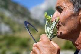 تفضيلك لهذه الرائحة يعني نقص معدن في جسمك