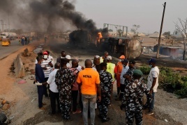 مصرع 30 شخصا وإصابة 40 آخرين جراء انفجار صهريج في نيجيريا