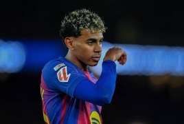 جدل واسع في برشلونة حول "جدارية لامين جمال" بعد تعرضها للتخريب