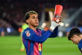 الجيل الجديد يفرض نفسه.. لامين جمال يتفوق تسويقيا على ميسي ورونالدو