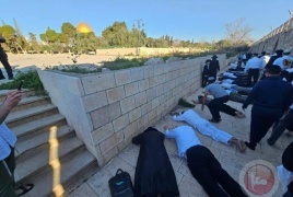 محافظة القدس تحذر: الكنيست يقر مشروع "يجرم التدخل بالممارسات الدينية بالأماكن العامة"